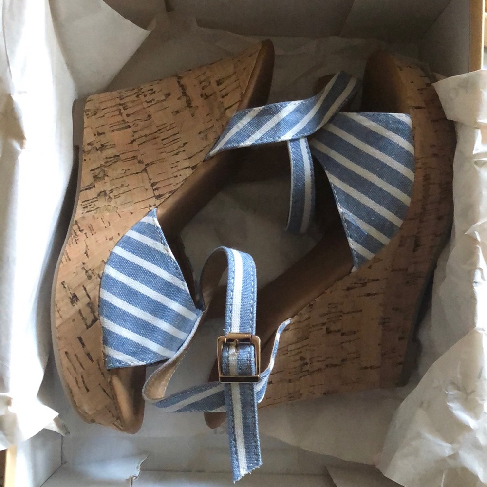 Blue & white striped wedges